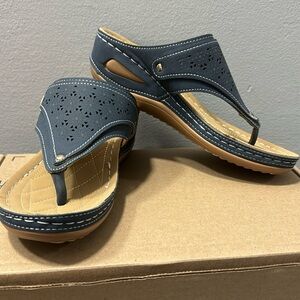 Navy, lightweight, wedge sandal, size 41, (8.5)